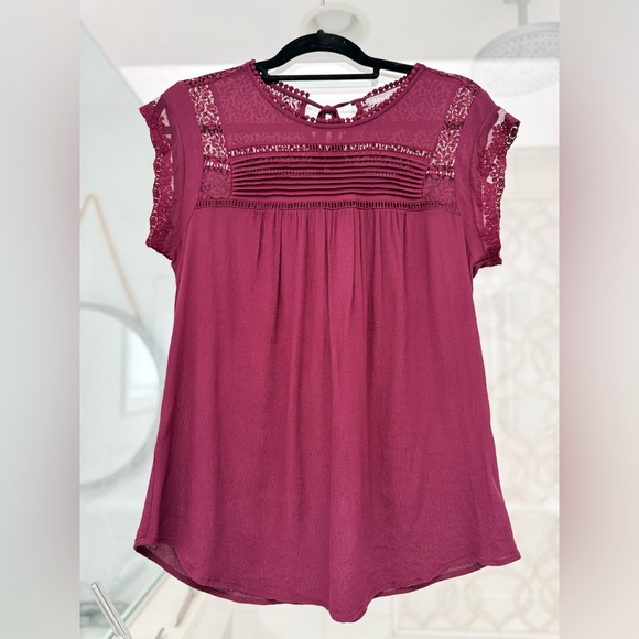 Daniel Rainn Becru Lace Detail Blouse - Picture 2 of 7